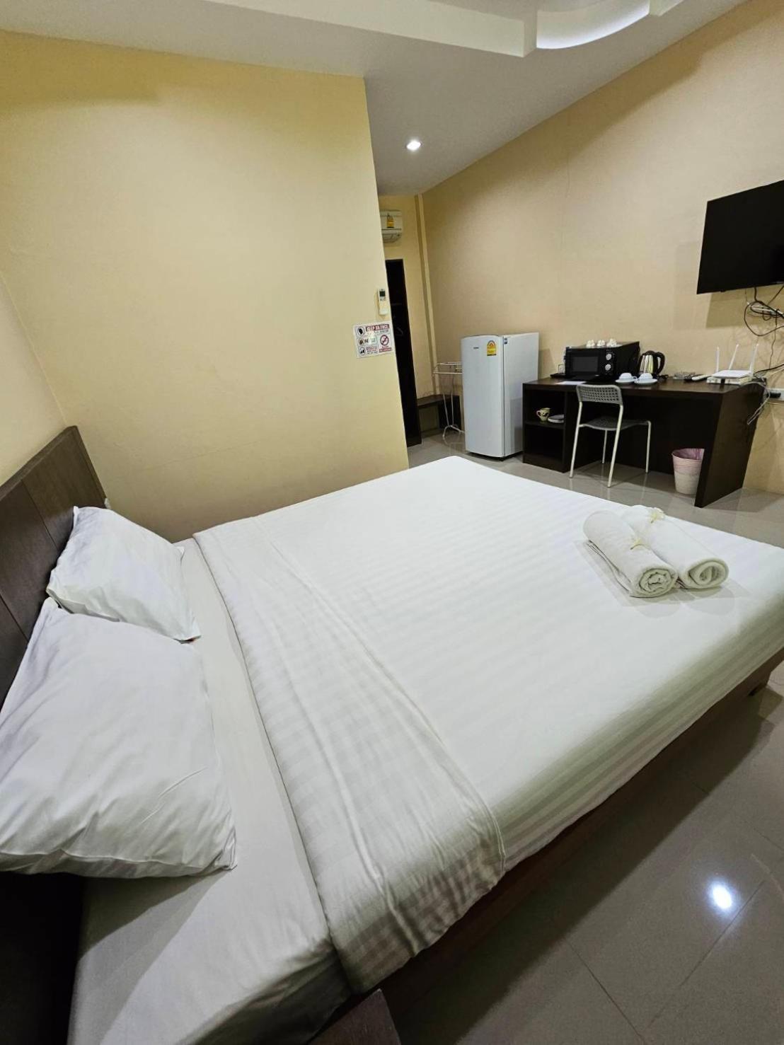 Samran Resort Chalong Exterior foto