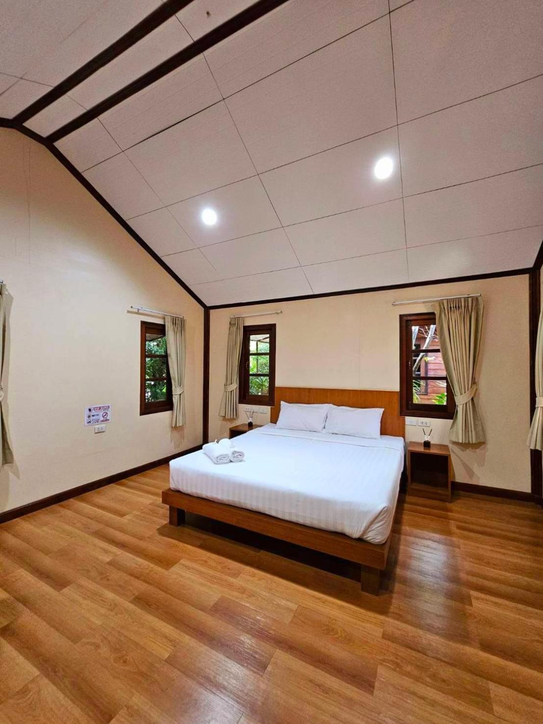 Samran Resort Chalong Exterior foto